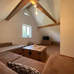 Mit Giebelzimmer Apartmán *