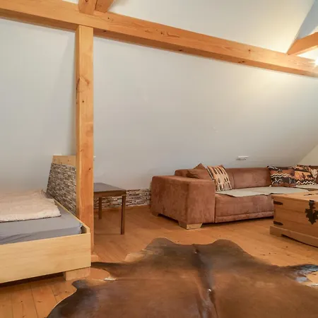 Apartamento Mit Giebelzimmer Ravensburg