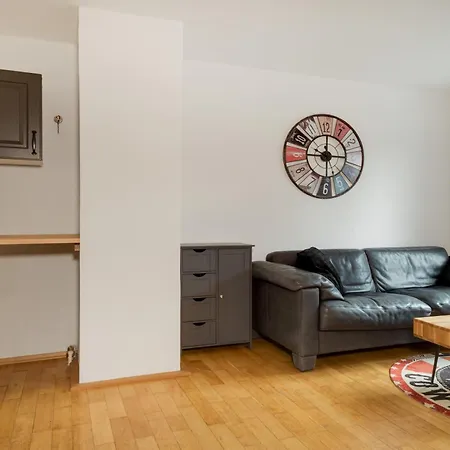 Apartamento Mit Giebelzimmer