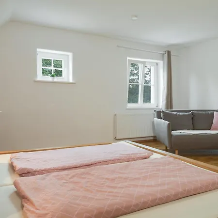 Apartamento Mit Giebelzimmer Ravensburg