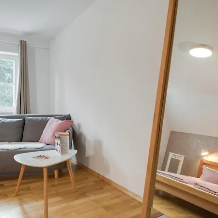 Mit Giebelzimmer Apartamento *